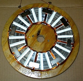 Axial 
Flux2-3.jpg (51599 bytes)